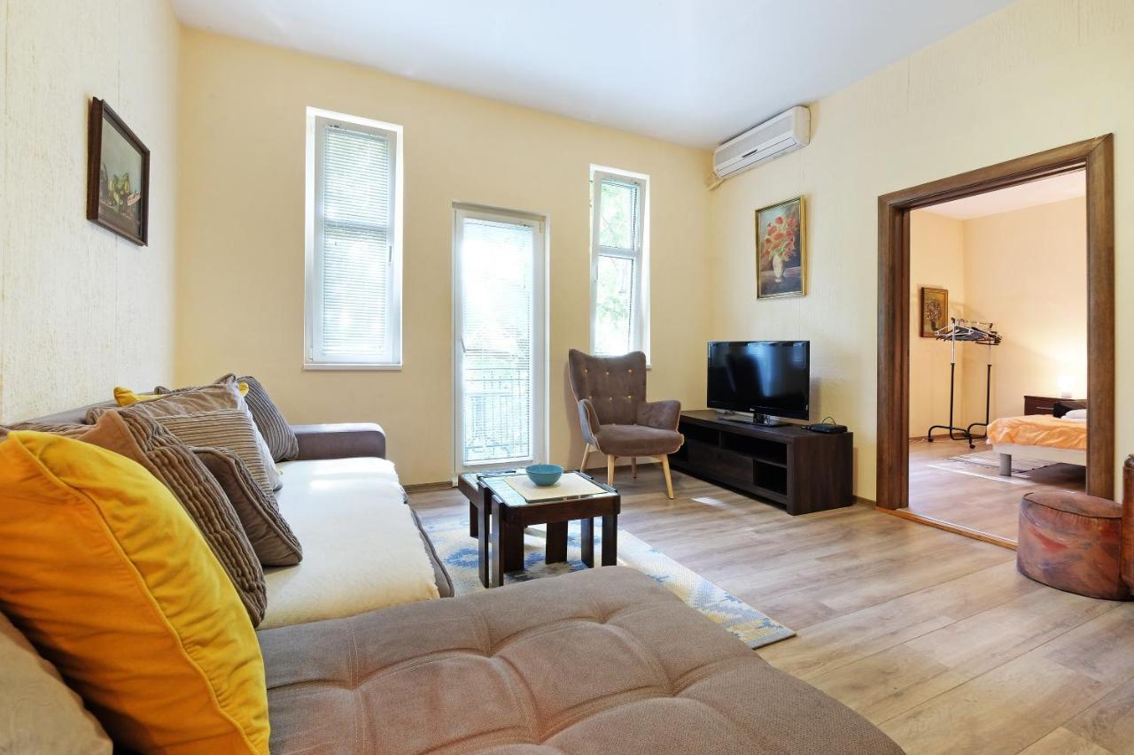 Apartment Paradise Sunny Home เบลเกรด ภายนอก รูปภาพ